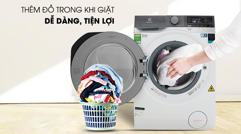 Thêm quần áo vào khi đang giặt - Máy giặt sấy Electrolux EWW1141AEWA
